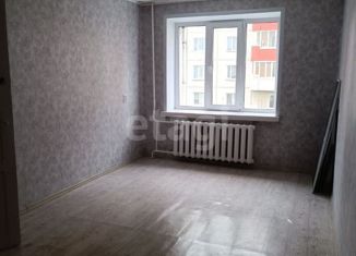 Продаю однокомнатную квартиру, 36 м2, Тюменская область, улица 50 лет Октября, 62А