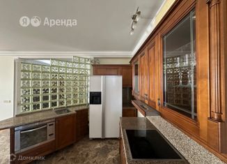 Сдаю в аренду четырехкомнатную квартиру, 130 м2, Москва, улица Удальцова, 19к1