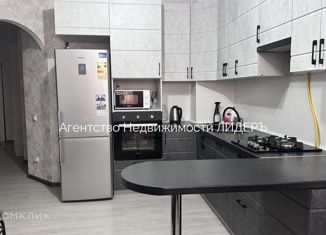 Продается 1-ком. квартира, 52 м2, Абинск, улица Горького, 26