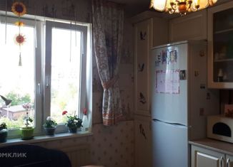 Продаю 2-ком. квартиру, 60.6 м2, деревня Старая, Верхняя улица, 7