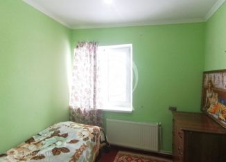 Продам трехкомнатную квартиру, 41.5 м2, Апшеронск, Советская улица, 57