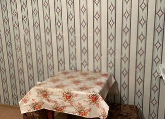 Сдам в аренду 1-ком. квартиру, 30 м2, Стерлитамак, улица Тукаева, 27