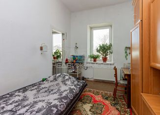 Продажа 2-комнатной квартиры, 45.9 м2, Симферополь, улица Гоголя, 55, Железнодорожный район