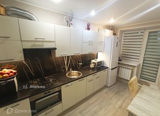 Продается 1-ком. квартира, 41 м2, Орёл, улица Абрамова и Соколова, 3, микрорайон Пятницкая слобода