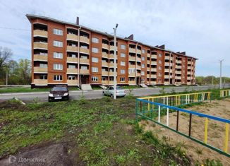 Продается 2-комнатная квартира, 62.5 м2, село Иглино, улица Лесунова, 2