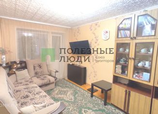 Продается 2-ком. квартира, 41.3 м2, Удмуртия, улица Ворошилова, 15