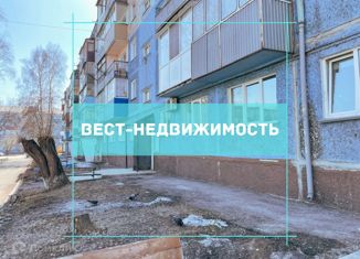 Продажа 2-комнатной квартиры, 42.8 м2, Полысаево, Бакинская улица, 3