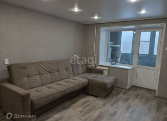 Сдам 2-комнатную квартиру, 57 м2, Челябинская область, улица Танкистов, 187А