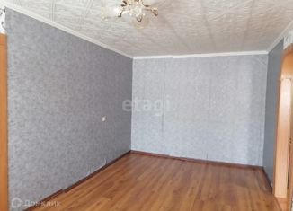 Продам 2-комнатную квартиру, 45.2 м2, Ишимбай, улица Чкалова, 1