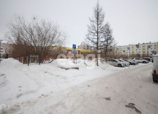 Продаю офис, 316 м2, Новый Уренгой, Ленинградский проспект, 15Д