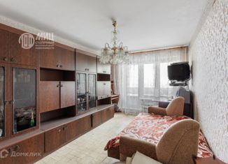 Продам комнату, 45 м2, Москва, Витебская улица, 12