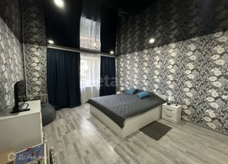 Продажа 2-комнатной квартиры, 52.6 м2, Боровичи, Международная улица, 13