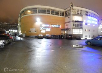 Продаю гараж, 18 м2, Москва, район Чертаново Центральное, Варшавское шоссе, 132Ак1