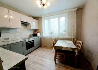 Продам трехкомнатную квартиру, 75.1 м2, Москва, улица Генерала Кузнецова, 13к3, улица Генерала Кузнецова
