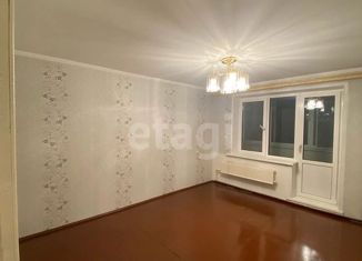 Продается 2-ком. квартира, 51.7 м2, Бежецк, улица Чехова, 10