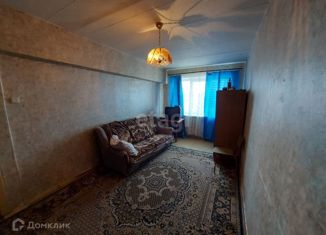 Продается двухкомнатная квартира, 48 м2, посёлок городского типа Кардымово, улица Ленина, 63