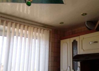 Продаю 2-ком. квартиру, 50.7 м2, Фокино, улица Карла Маркса, 30