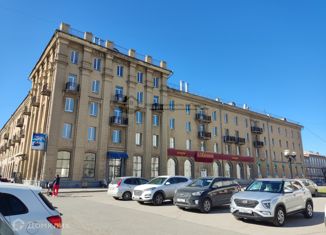 Продается однокомнатная квартира, 33.5 м2, Магнитогорск, проспект Ленина, 18