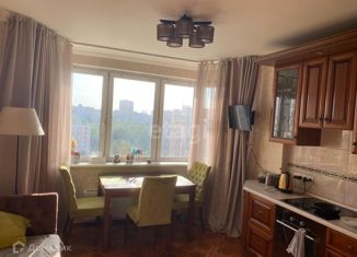 Двухкомнатная квартира на продажу, 57 м2, Москва, улица Главмосстроя, 8, улица Главмосстроя