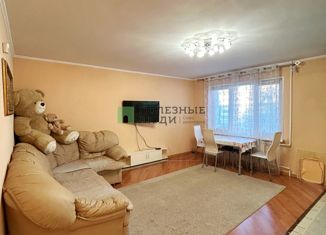 Продается 3-комнатная квартира, 58 м2, Татарстан, проспект Чулман, 61