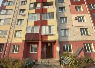 Продам 2-комнатную квартиру, 67.5 м2, Унеча, улица Калинина, 6