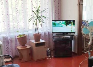 Продается 2-комнатная квартира, 41.7 м2, рабочий посёлок Чегдомын, Центральная улица, 34