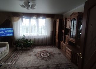 Продам 3-комнатную квартиру, 65 м2, Татарстан, проспект Мира, 23