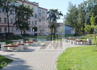 Пятикомнатная квартира на продажу, 100 м2, Ломоносов, улица Красного Флота, 5