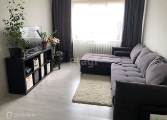 Продаю 2-ком. квартиру, 51.5 м2, Сосновоборск, улица Ленинского Комсомола, 2