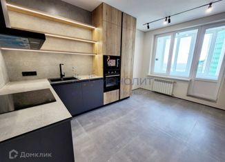 Продается двухкомнатная квартира, 81 м2, слобода Подновье, Лысогорская улица, 89к3