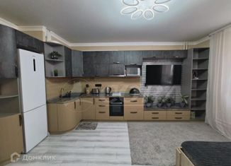 Продам 1-ком. квартиру, 45 м2, Тюмень, Верхнетарманская улица, 5