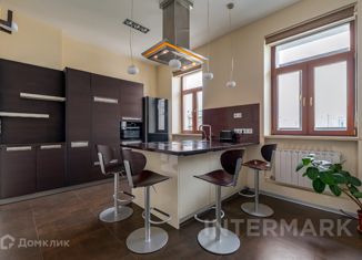 Сдается в аренду 2-ком. квартира, 85 м2, Москва, улица Бахрушина, 28, улица Бахрушина