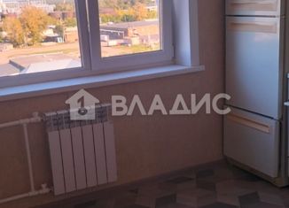 Продам 1-комнатную квартиру, 38 м2, Бийск, Ленинградская улица, 35