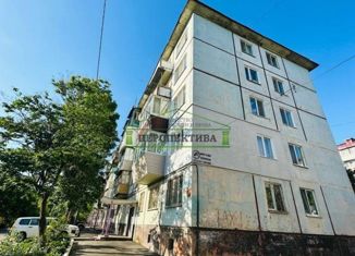 Продам четырехкомнатную квартиру, 60.8 м2, Артём, улица Ватутина, 12