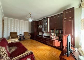 Продается трехкомнатная квартира, 67 м2, Нальчик, улица Кирова, 5А, район Горная