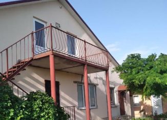 Продаю дом, 206 м2, село Окунёвка, улица Комарова, 3