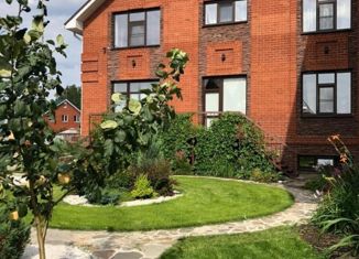 Продам дом, 467 м2, поселок Тургояк, Дубровная улица, 15А