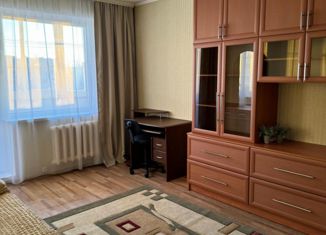 Двухкомнатная квартира в аренду, 52.6 м2, Брянск, улица Есенина, 30
