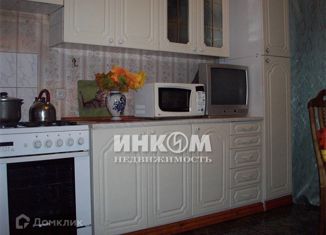 Сдача в аренду комнаты, 72 м2, Москва, площадь Борьбы, 13, метро Менделеевская