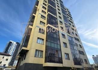 Продаю 1-ком. квартиру, 45 м2, Саха (Якутия), проспект Михаила Николаева, 4/2Б