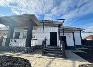 Продаю дом, 200 м2, Ессентуки, улица Труда