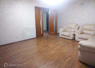 Продается 3-комнатная квартира, 87.2 м2, Батайск, улица Ленина, 170А