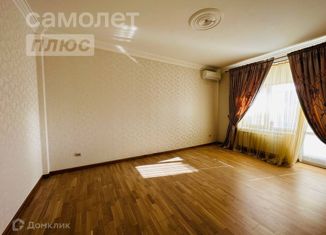 Продажа 3-комнатной квартиры, 140 м2, Каспийск, улица Байрамова, 15В