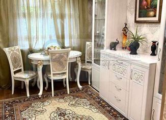 Продается 3-комнатная квартира, 55.6 м2, поселок Светлый, улица Коваленко, 10