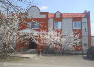 Продаю дом, 355.9 м2, посёлок городского типа Волоконовка, Центральная площадь