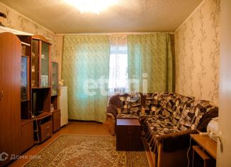 Продается 3-комнатная квартира, 62 м2, посёлок городского типа Водный, улица Торопова, 4