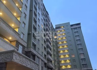 Продается 2-ком. квартира, 77.1 м2, Махачкала, улица Титова, 144к3, ЖК Родные Просторы