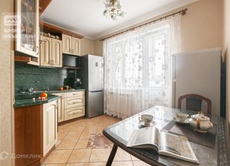 Продам 3-комнатную квартиру, 66 м2, Санкт-Петербург, Красногвардейский район, проспект Ударников, 42