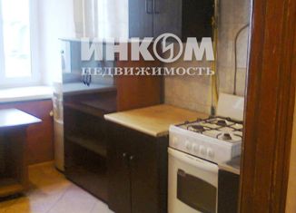 Трехкомнатная квартира в аренду, 72 м2, Москва, улица Макаренко, 5с1А