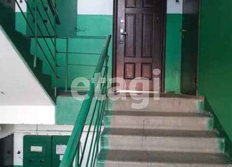 Продаю 2-ком. квартиру, 49.5 м2, Курган, проспект Конституции, 12А, район Энергетики